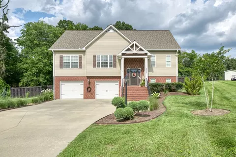 1320 Barlow Dr, Cookeville, TN 38501