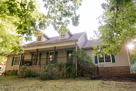 1046 Alex Dr, Lawrenceburg, TN 38464