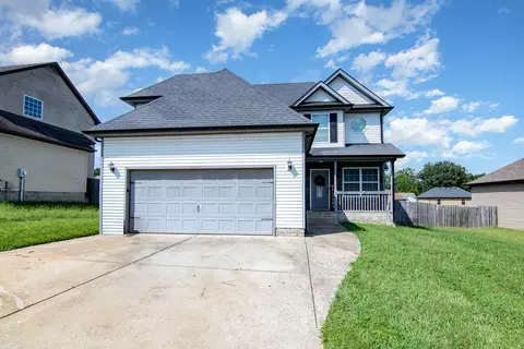 1212 Meachem Dr, Clarksville, TN 37042