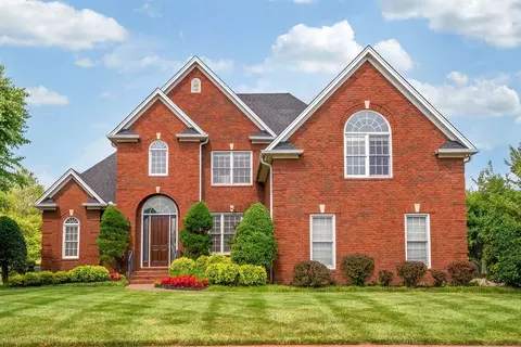940 Plantation Blvd, Gallatin, TN 37066