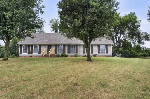 802 Bobbye Ct, Mount Juliet, TN 37122