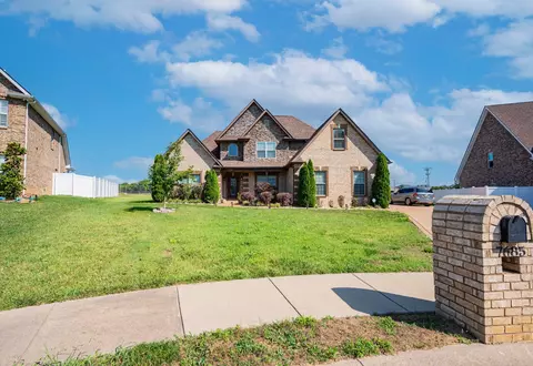 7685 Knobdate Rd, Smyrna, TN 37167