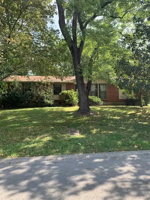 4746 Mcbride Rd, Antioch, TN 37013