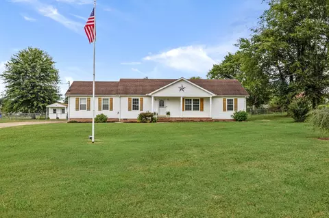 4084 Carson Ct, Chapel Hill, TN 37034