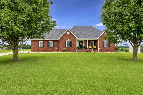2152 Maysville Rd, Dickson, TN 37055