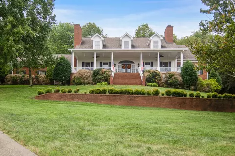 1233 Hitt Ln, Goodlettsville, TN 37072
