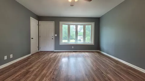 3554 Cedar St S, Murfreesboro, TN 37127 photo 6