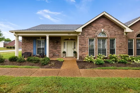 8000 Sunrise Cir, Franklin, TN 37067