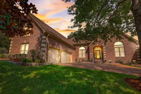 408 Treeshore Ln, Franklin, TN 37069