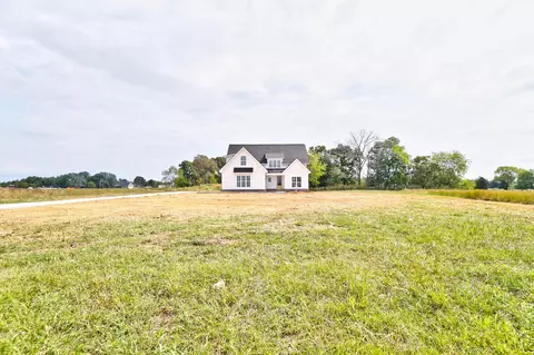 154 Honeybee Dr, Unionville, TN 37180