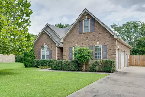 305 Conquest Rd, Murfreesboro, TN 37128