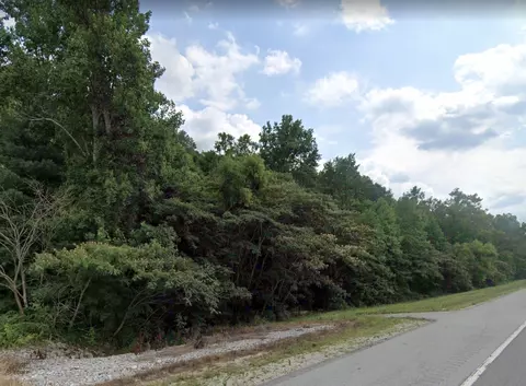 1328 Lawrenceburg Hwy, Waynesboro, TN 38485