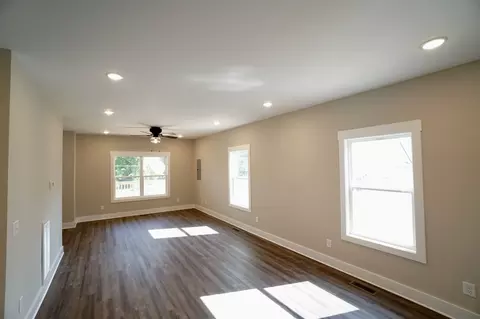 950 19th Ave W, Springfield, TN 37172 photo 4