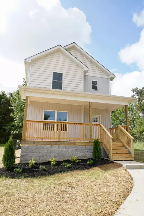 950 19th Ave W, Springfield, TN 37172