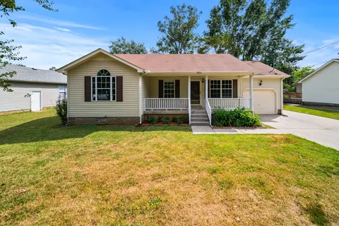 134 Jones Mill Rd, La Vergne, TN 37086