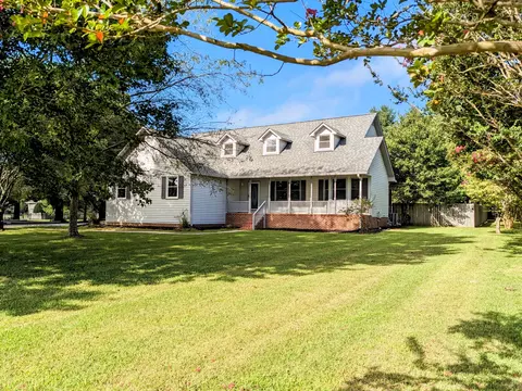 212 Ashley Dr, Tullahoma, TN 37388