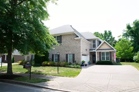 1228 Chickadee Cir, Hermitage, TN 37076