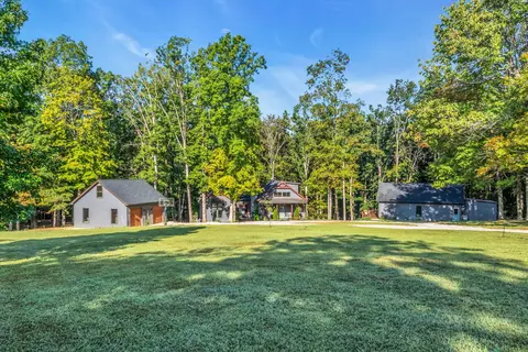 975 Slaydenwood Rd, Vanleer, TN 37181
