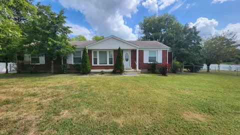 2168 Brookview Dr, Nashville, TN 37214