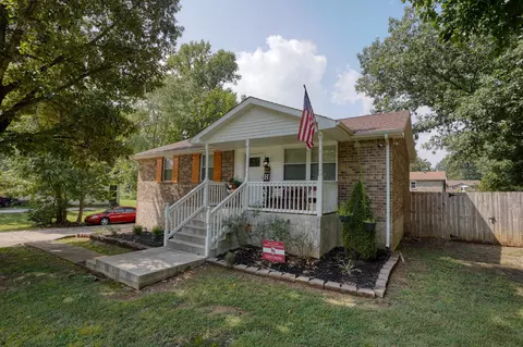 408 N Magnolia Dr, Clarksville, TN 37042