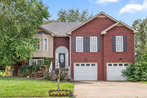 684 Superior Ln, Clarksville, TN 37043