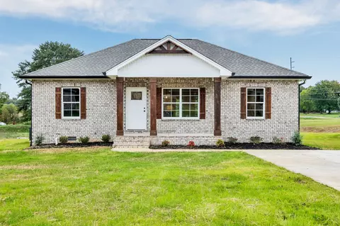 129 Julia Ann Ct, Springfield, TN 37172