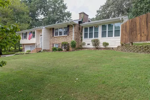 508 Ridgemont Dr, Dickson, TN 37055