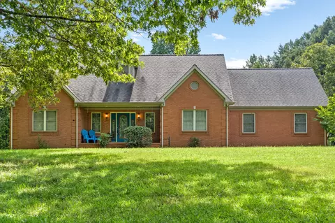 2277 Rockcastle Rd, Cadiz, KY 42211