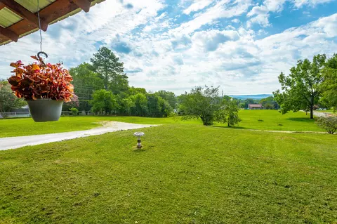 Exterior - 22 Walnut St, Jasper, TN 37347 photo 4 of 25