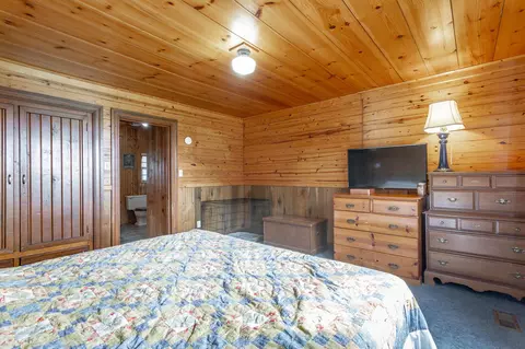Bedroom - 22 Walnut St, Jasper, TN 37347 photo 6 of 7