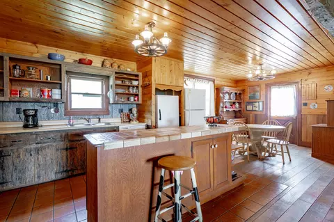 Kitchen - 22 Walnut St, Jasper, TN 37347 photo 10 of 12