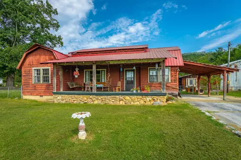 Exterior - 22 Walnut St, Jasper, TN 37347 photo 6 of 25