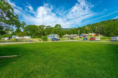 Exterior - 22 Walnut St, Jasper, TN 37347 photo 16 of 25