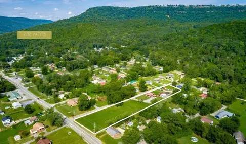 22 Walnut St, Jasper, TN 37347