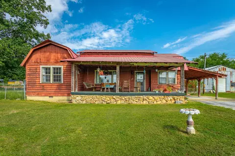 Exterior - 22 Walnut St, Jasper, TN 37347 photo 8 of 25