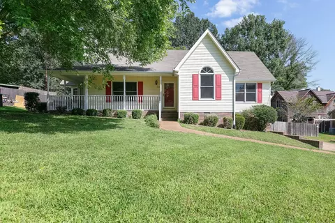 105 Elliott Ct, Columbia, TN 38401