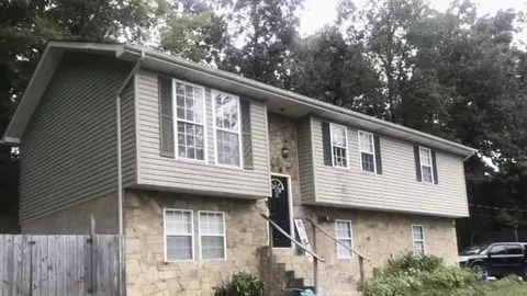953 Skyline Dr, Rossville, GA 30741