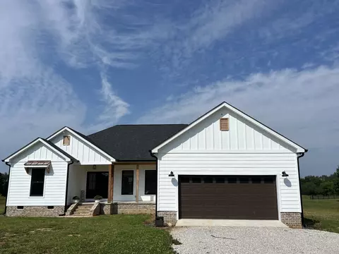452 Haddon Ln, Winchester, TN 37398