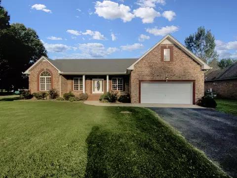 513 N Russell St, Portland, TN 37148