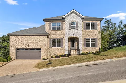 712 Summit Oaks Ct, Nashville, TN 37221