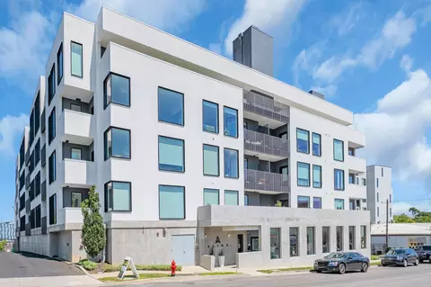 806 Olympic St #202, Nashville, TN 37203