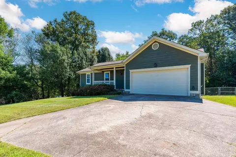 5342 Hunter Village Dr, Ooltewah, TN 37363
