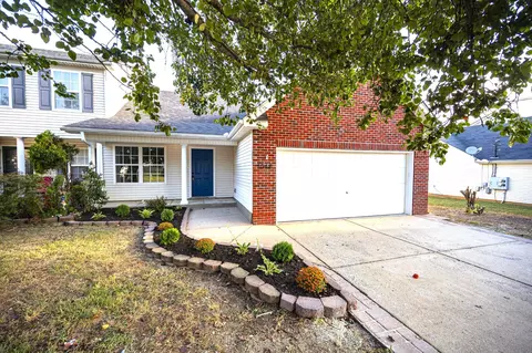 1048 Stonemark Trl, La Vergne, TN 37086