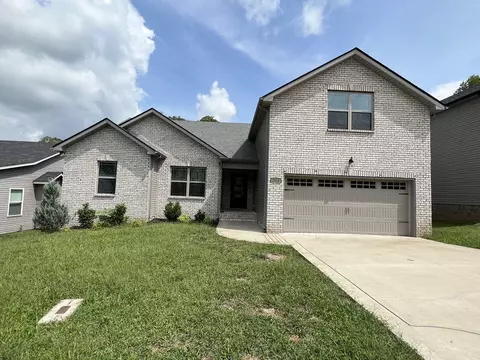 2828 Russet Ridge Dr, Clarksville, TN 37040