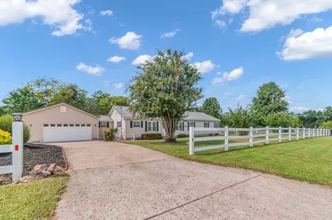 1411 Harris Hollow Rd, Charlotte, TN 37036