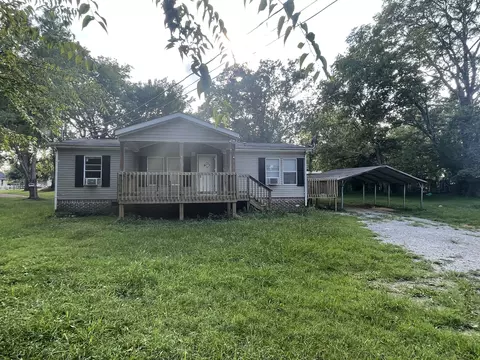 123 Rockwood Dr, Shelbyville, TN 37160