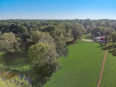 10521 Owens Chapel Rd, Springfield, TN 37172