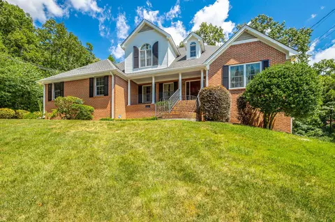 9609 Shadowbend Cir, Chattanooga, TN 37421