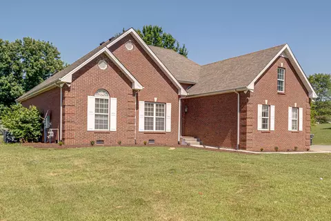 714 N Russell St # a, Portland, TN 37148