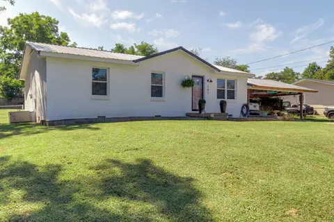 107 Mae Cir, Dickson, TN 37055 photo 2